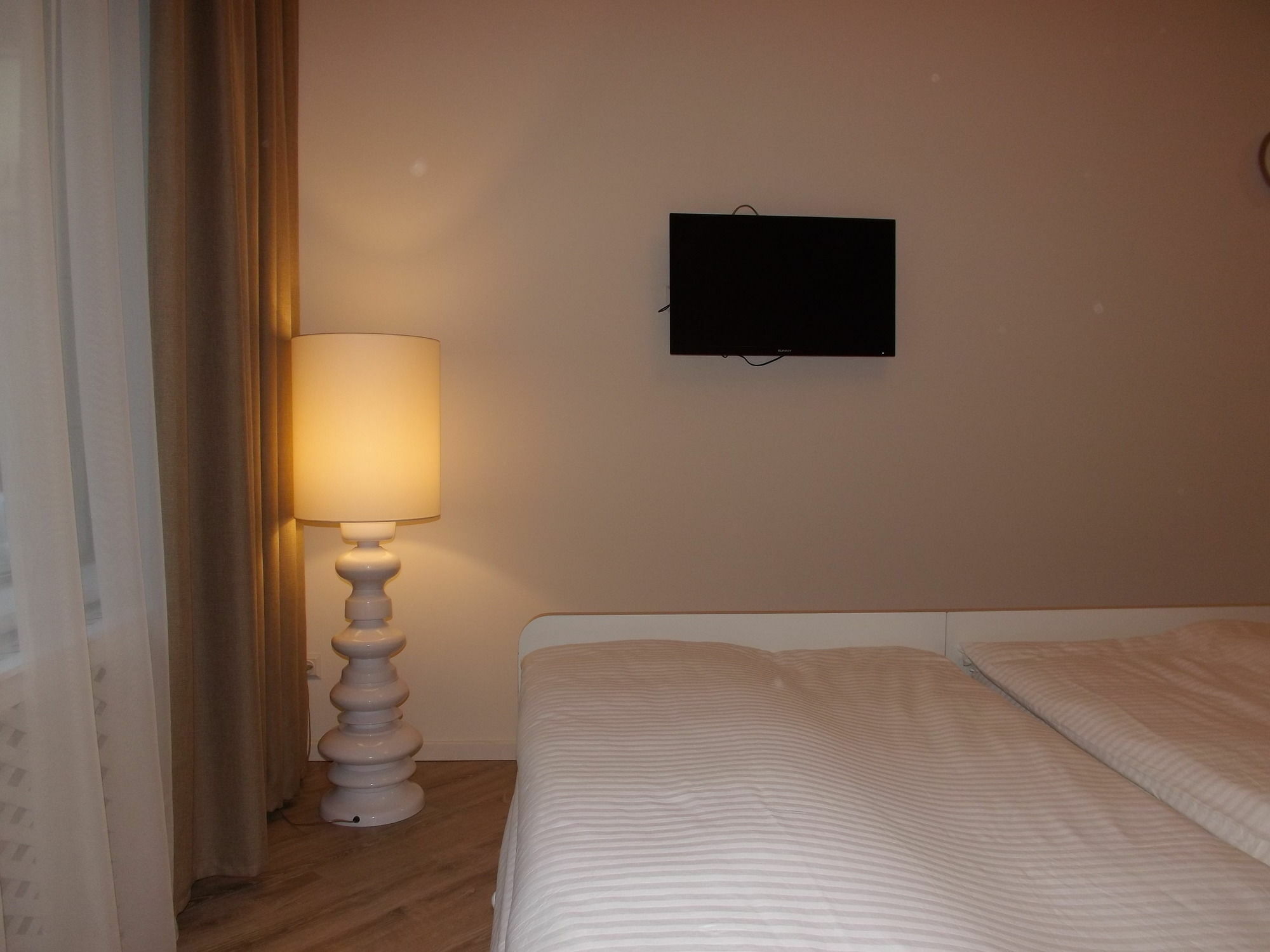 Holiday Hotel & Hostel يريفان المظهر الخارجي الصورة