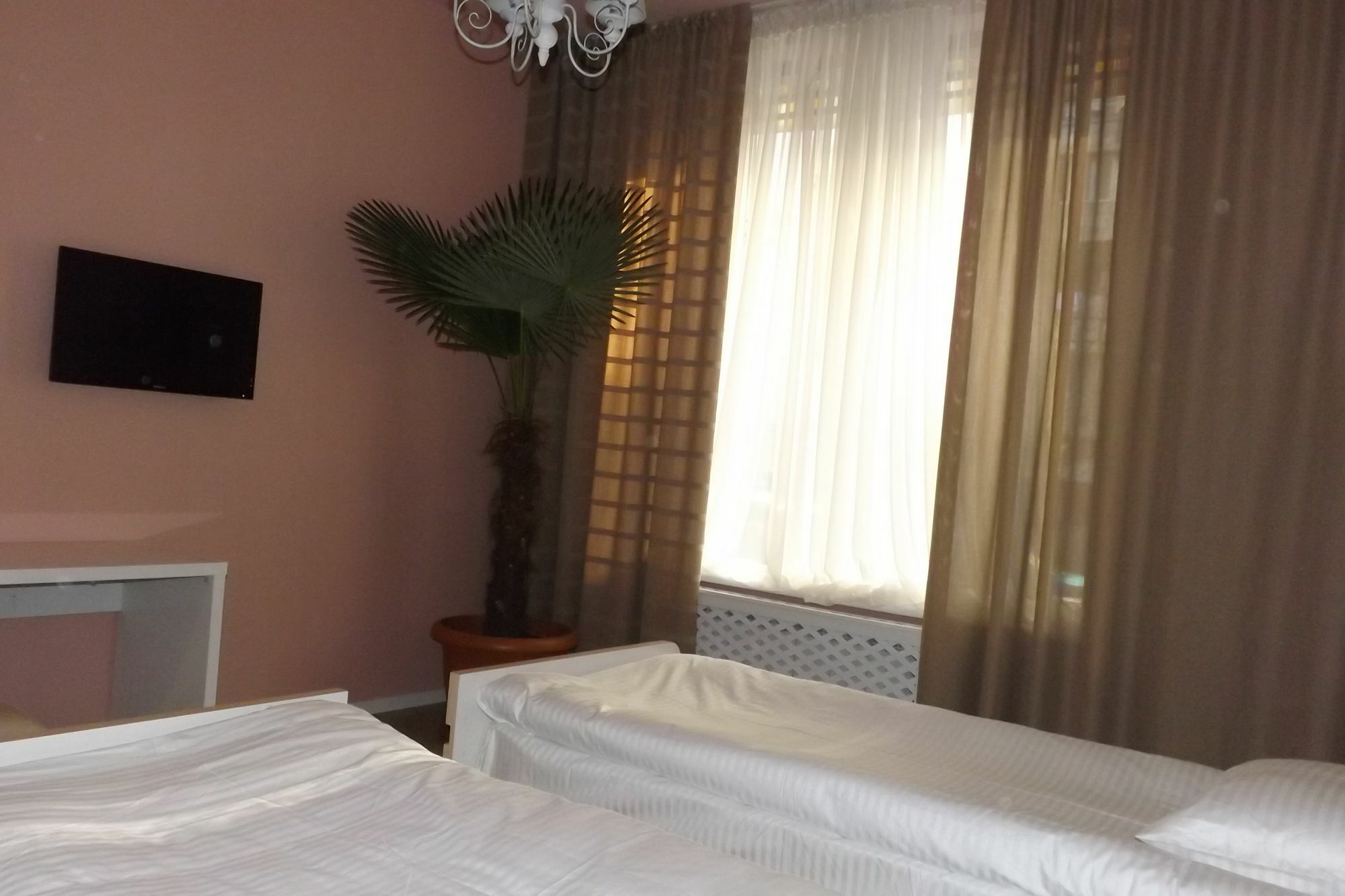 Holiday Hotel & Hostel يريفان المظهر الخارجي الصورة