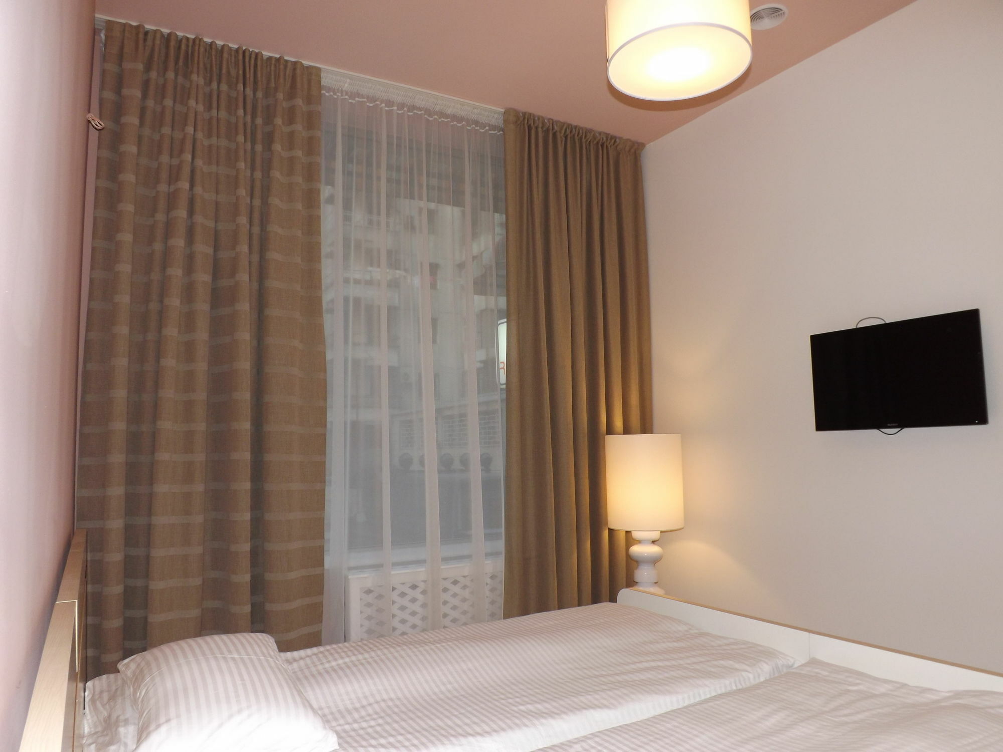 Holiday Hotel & Hostel يريفان المظهر الخارجي الصورة